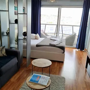 T1 Prado Chanot Apartment