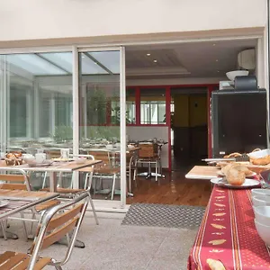 Adagio Access Prado Perier Aparthotel